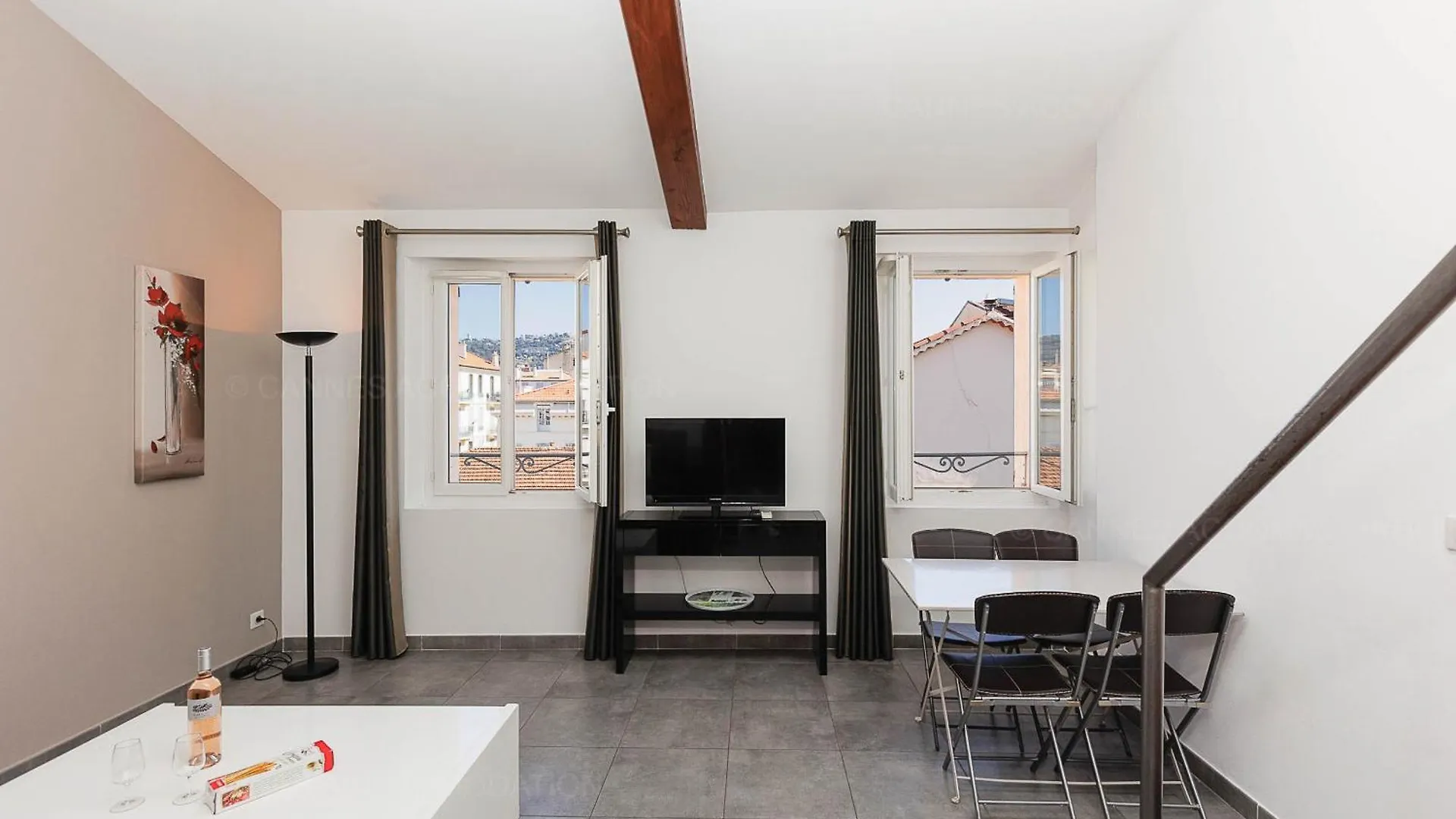 קאן Residence Aout 41
